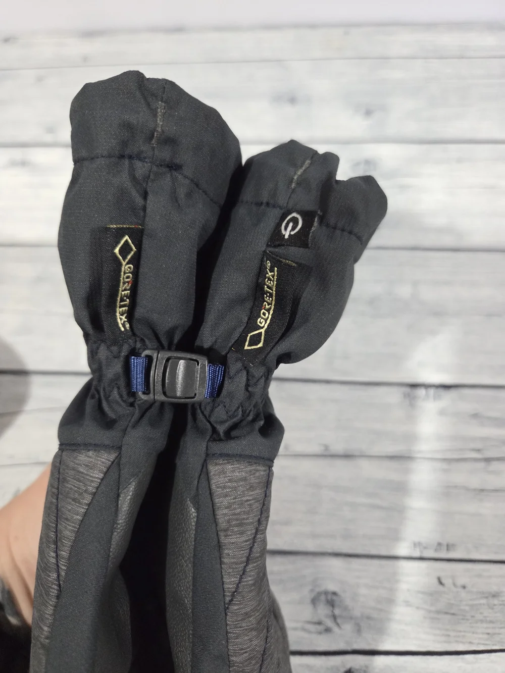 North Face Youth Gloves L